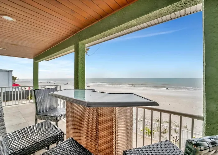 Stones Throw Beachfront Premier #4 Views * Clearwater Beach