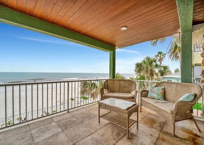 Stones Throw Beachfront Premier #4 Views Clearwater Beach