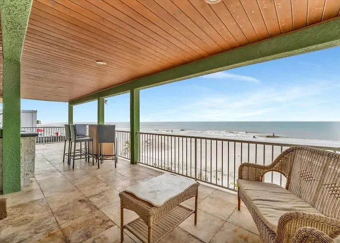Stones Throw Beachfront Premier #4 Views