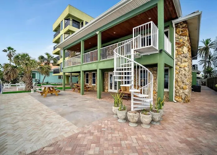Apartment Stones Throw Beachfront Premier #4 Views Clearwater Beach